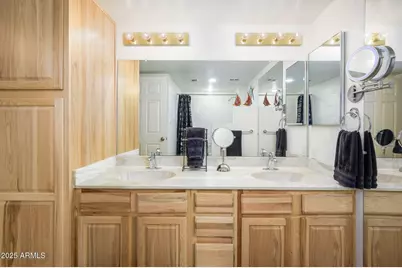 12222 N Paradise Village Parkway S #220, Phoenix, AZ 85032 - Photo 14