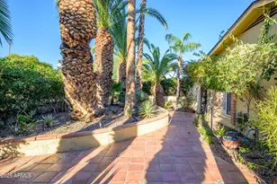 6255 E Crocus Dr, Scottsdale, AZ 85254 - Photo 46