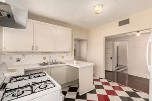 1322 W Monroe St, Phoenix, AZ 85007 - Photo 16