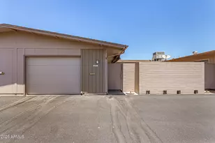 13424 W Desert Glen Dr, Sun City West, AZ 85375 - Photo 12