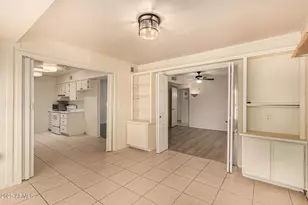 13424 W Desert Glen Dr, Sun City West, AZ 85375 - Photo 4