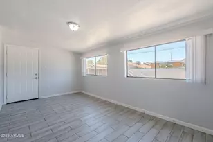 1526 W North Ln, Phoenix, AZ 85021 - Photo 18