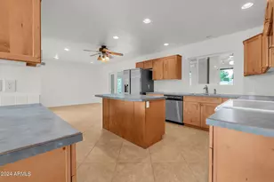 3660 N 52nd St, Phoenix, AZ 85018 - Photo 16