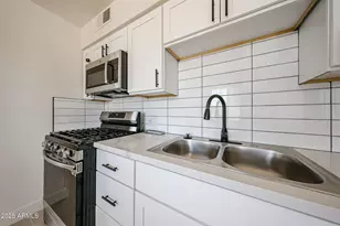 10202 N 15th Ave N, Phoenix, AZ 85021 - Photo 8