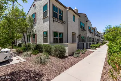 2625 S Peppertree Drive #101, Gilbert, AZ 85295 - Photo 12