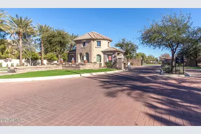 2625 S Peppertree Drive #101, Gilbert, AZ 85295 - Photo 36