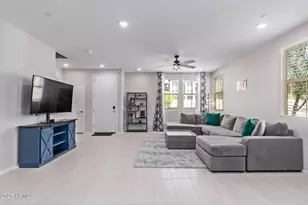 2625 S Peppertree Dr, Gilbert, AZ 85295 - Photo 4