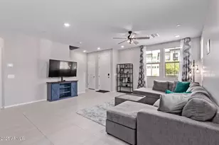 2625 S Peppertree Dr, Gilbert, AZ 85295 - Photo 24