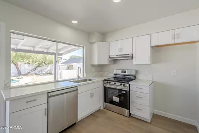 17848 N 34th Lane, Phoenix, AZ 85053 - Photo 8