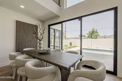 4852 E Piccadilly Road, Phoenix, AZ 85018 - Photo 12