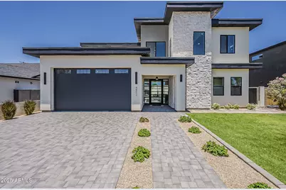 4852 E Piccadilly Road, Phoenix, AZ 85018 - Photo 1