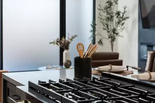 8708 E Rancho Vista Dr, Scottsdale, AZ 85251 - Photo 16