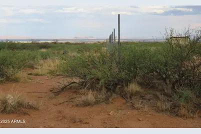 5995 W Buckskin Trail #82, Elfrida, AZ 85610 - Photo 10