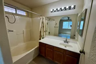 3027 W Zachary Dr, Phoenix, AZ 85027 - Photo 8