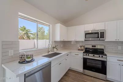 3608 W Fairview Lane, Chandler, AZ 85226 - Photo 16