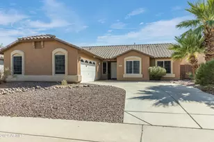 909 E Harwell Rd, Phoenix, AZ 85042 - Photo 1