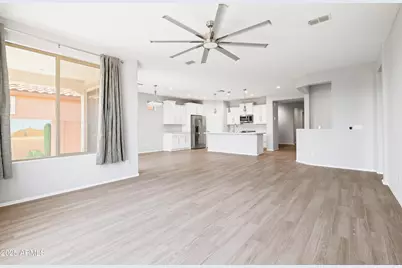 25727 N 161st Avenue, Surprise, AZ 85387 - Photo 6