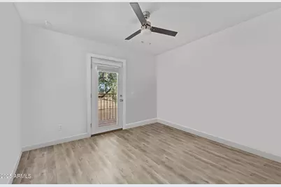 21647 W Laura Street, Wittmann, AZ 85361 - Photo 16