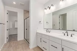 8325 N 53rd Dr, Glendale, AZ 85302 - Photo 12