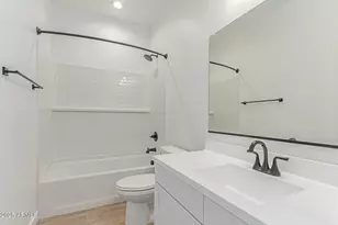 8325 N 53rd Dr, Glendale, AZ 85302 - Photo 18