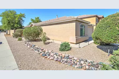 4199 E Citrine Road, San Tan Valley, AZ 85143 - Photo 4