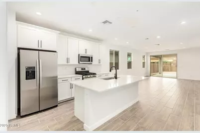 15817 W Vogel Avenue, Goodyear, AZ 85338 - Photo 2