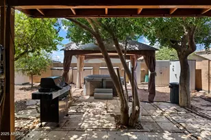 6205 W Encinas Ln, Phoenix, AZ 85043 - Photo 22