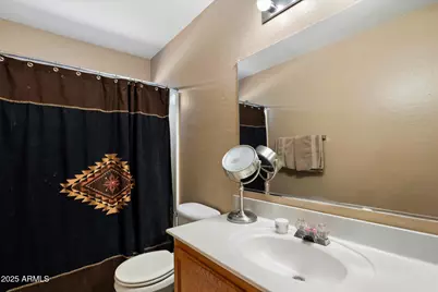 6205 W Encinas Lane, Phoenix, AZ 85043 - Photo 18