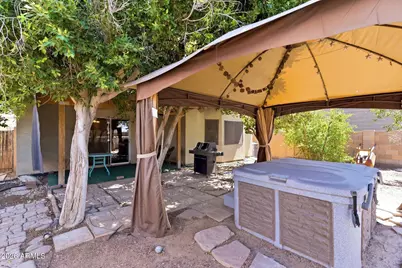 6205 W Encinas Lane, Phoenix, AZ 85043 - Photo 18