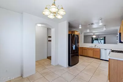 6205 W Encinas Lane, Phoenix, AZ 85043 - Photo 6
