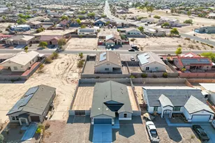 15438 S Overfield Rd, Arizona City, AZ 85123 - Photo 36