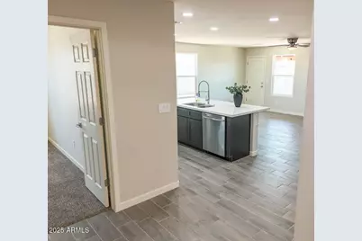 15438 S Overfield Road, Arizona City, AZ 85123 - Photo 6