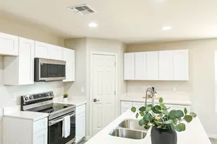 15438 S Overfield Rd, Arizona City, AZ 85123 - Photo 8