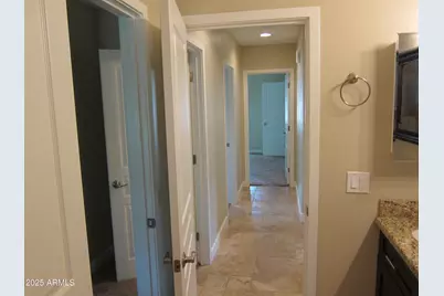 3807 E Devonshire Avenue, Phoenix, AZ 85018 - Photo 18
