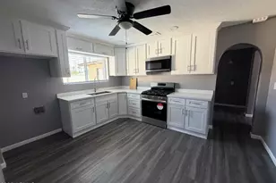 2601 N 51st St, Phoenix, AZ 85008 - Photo 14