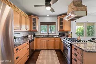 1629 W Monterosa St, Phoenix, AZ 85015 - Photo 2