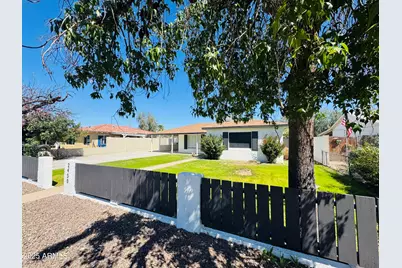 2450 E Clarendon, Phoenix, AZ 85016 - Photo 1