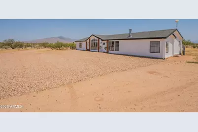 3154 W Cactus Blossom Court, Benson, AZ 85602 - Photo 2