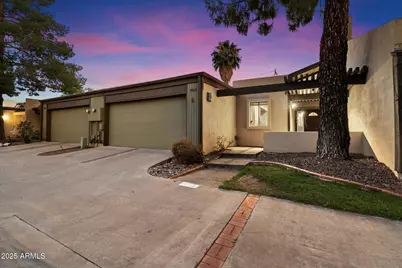 705 E Gardenia Drive, Phoenix, AZ 85020 - Photo 1