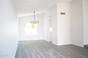 1632 E St Charles Ave, Phoenix, AZ 85042 - Photo 18