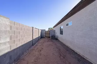 14534 S Diablo Rd, Arizona City, AZ 85123 - Photo 28