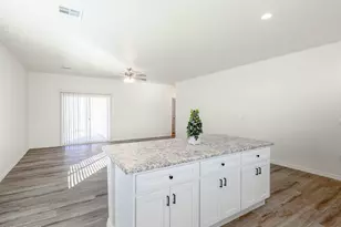 14574 S Diablo Rd, Arizona City, AZ 85123 - Photo 8