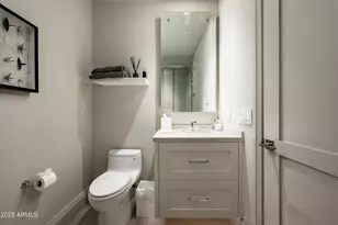 5587 E Edward Ln, Paradise Valley, AZ 85253 - Photo 32