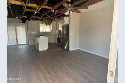 1542 W Kerry Lane, Phoenix, AZ 85027 - Photo 10