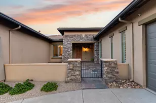 8657 W Rowel Rd, Peoria, AZ 85383 - Photo 10