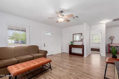 1706 N 17th Avenue, Phoenix, AZ 85007 - Photo 8
