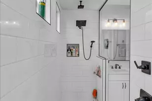 17593 W Red Fox Rd, Surprise, AZ 85387 - Photo 22