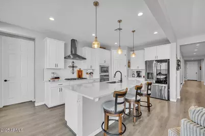 17593 W Red Fox Road, Surprise, AZ 85387 - Photo 8