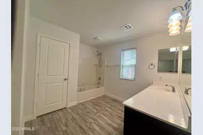 7821 W Pike Place, Phoenix, AZ 85035 - Photo 18