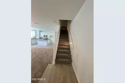 7821 W Pike Place, Phoenix, AZ 85035 - Photo 10